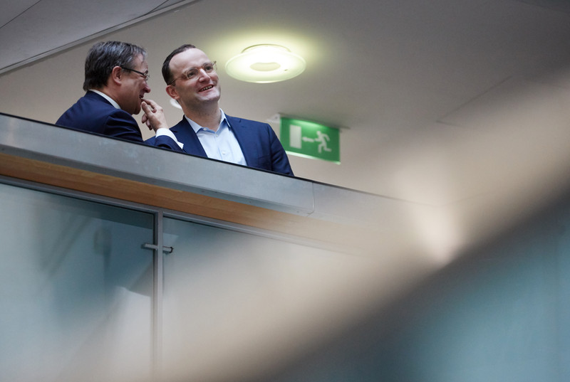 CDU-Vorsitz: Laschet kandidiert mit Spahns Unterstützung, Merz reagiert mit eigener Kandidatur