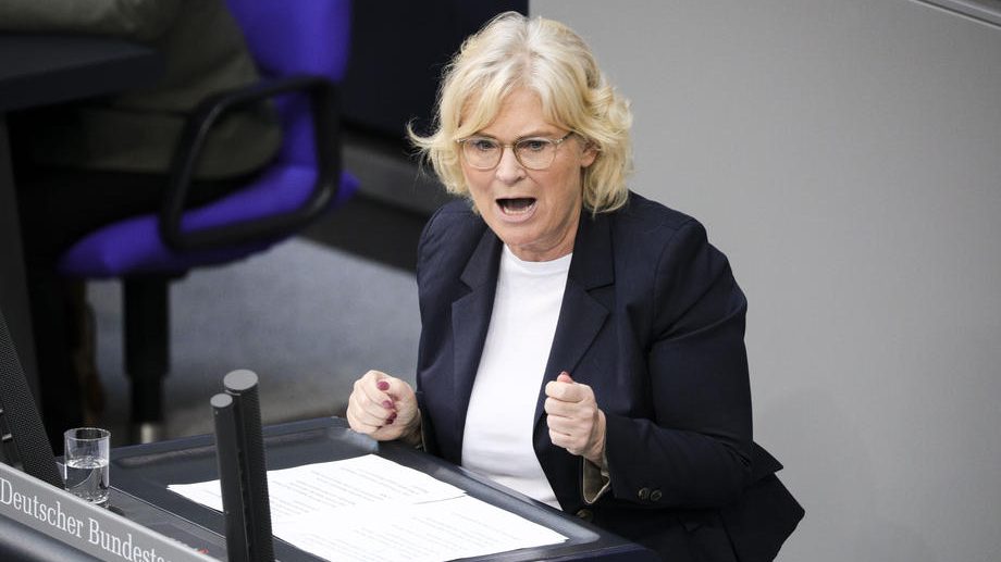 German Bundestag addresses far-right violence and Hanau shooting