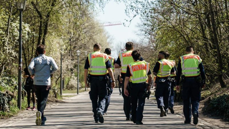 Trotz aller Solidarität - in der Pandemie droht das Autoritäre