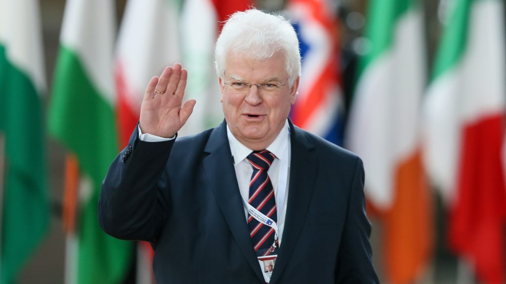 epa06691018 Russian Permanent Representative Ambassador Vladimir Chizhov speaks to the press at the start of a conference on ‚Supporting the future of Syria and the region‘ at EU council headquarters, in Brussels, Belgium, 25 April 2018.  EPA-EFE/STEPHANIE LECOCQ