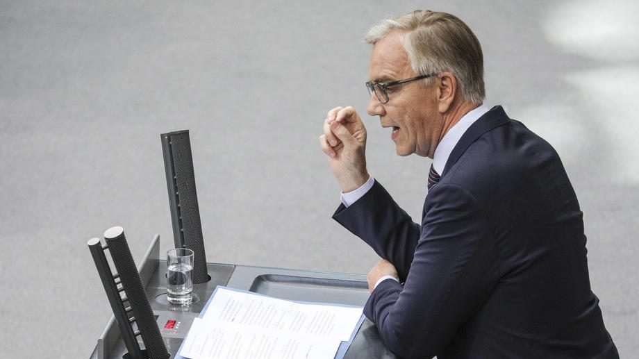 German Bundestag addresses far-right violence and Hanau shooting