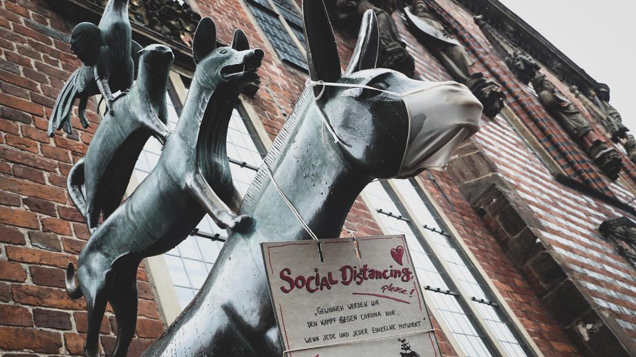 Bremen Town Musicians with face mask