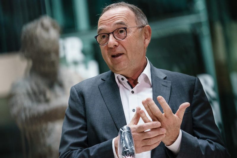 Walter-Borjans: Steuererhöhung ist unvermeidbar