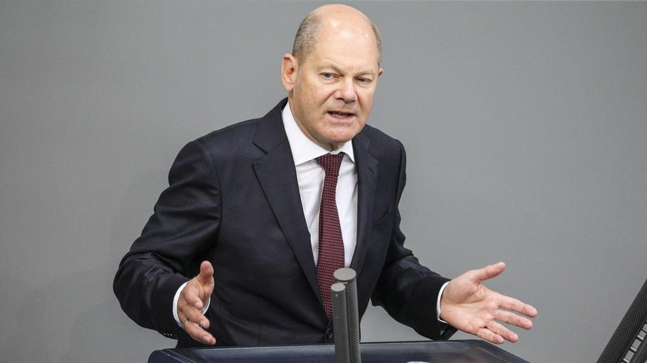 Bundestag session on ESM precautionary credit lines