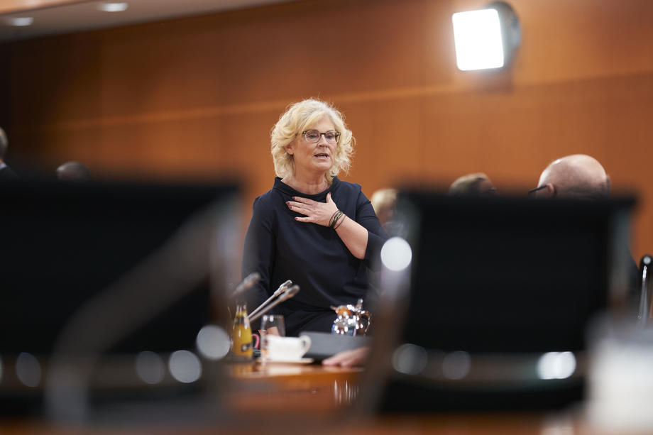 Weekly cabinet meeting in Berlin