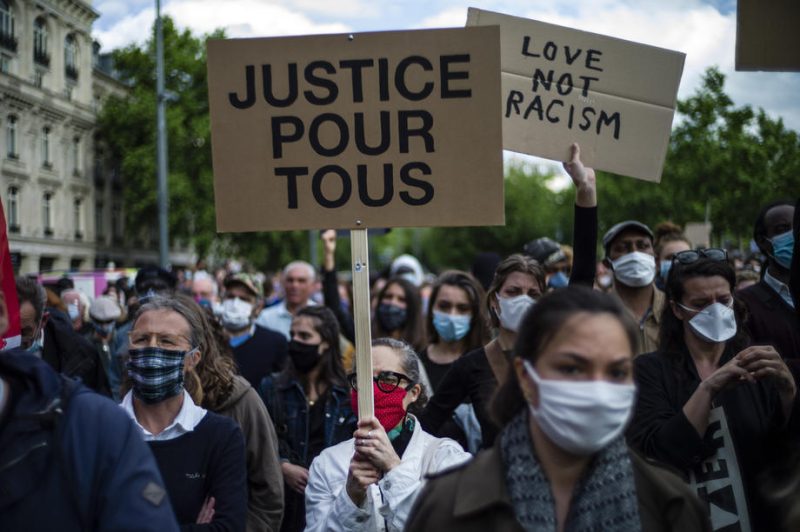 Nationale Grundrechteschützer warnen: Frankreich hat ein Diskriminierungsproblem