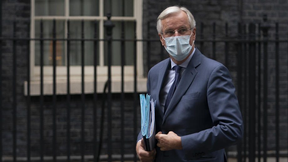 Michel Barnier arrives at 10 Downing Street for informal dinner