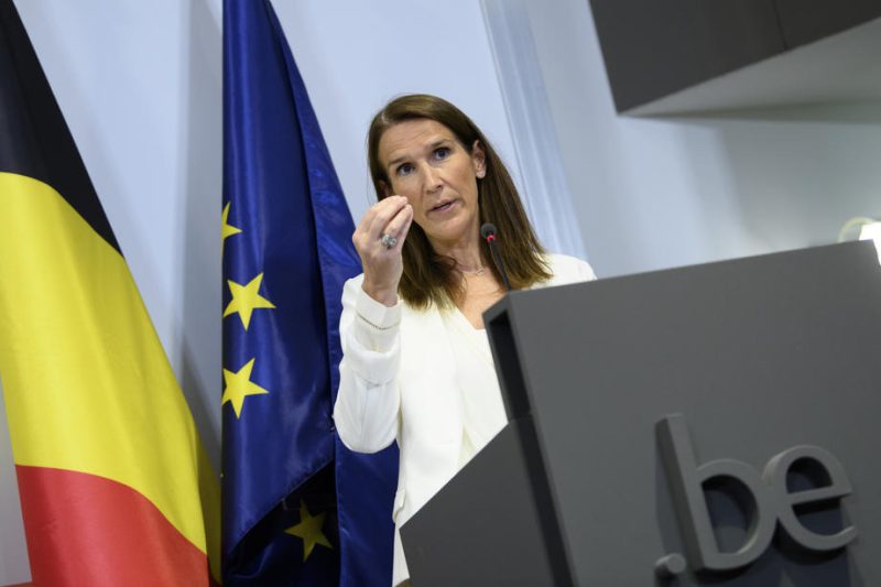 Belgische Ministerin warnt: Keine "Verknüpfung von Impfung und Reisefreiheit"