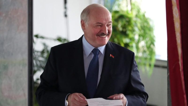 Wahlkommission - Lukaschenko mit 80 Prozent der Stimmen wiedergewählt