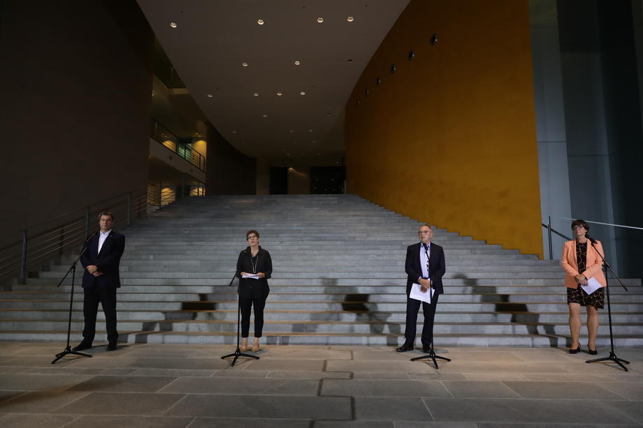 Coalition committee meeting at the chancellery