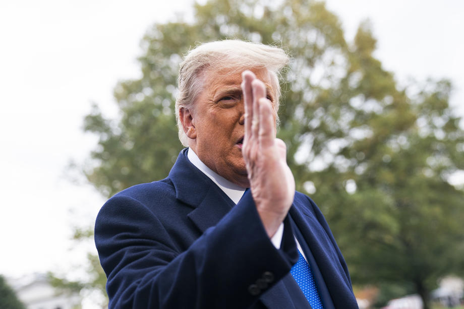 Trump departs White house for last week of campaigning