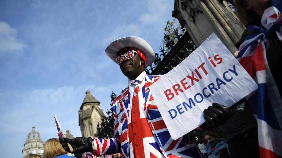 Pro Leave EU protest outside parliament