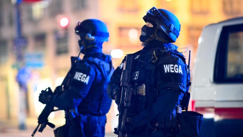 Fünf Tote nach Anschlag in Wien: Polizei sieht "islamistisches Motiv"