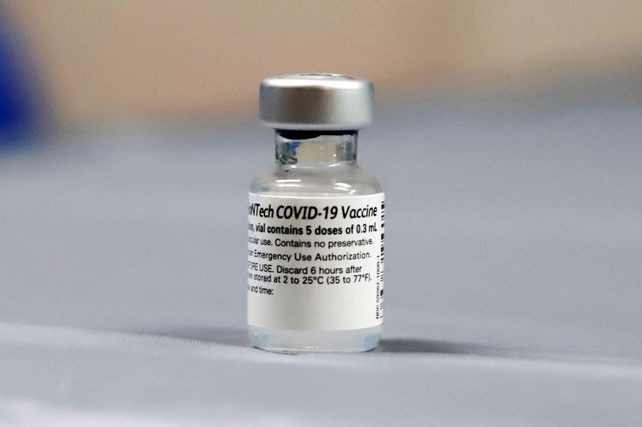 Puerto Rico begins vaccination against COVID-19