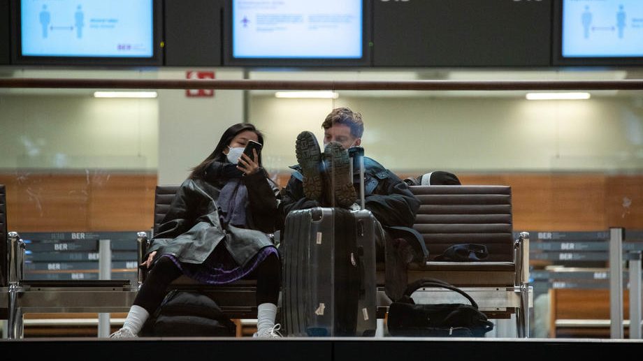 Germany bans flights from the UK