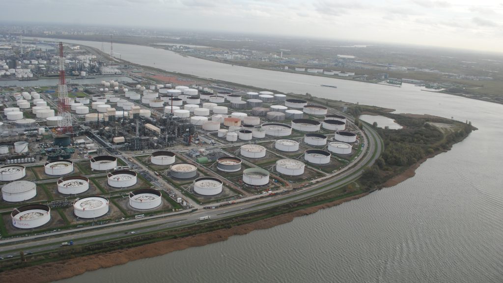 Antwerp_chemicals
