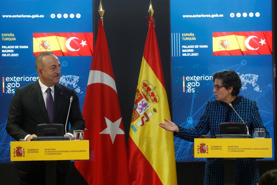 Turkish FM visits Spain