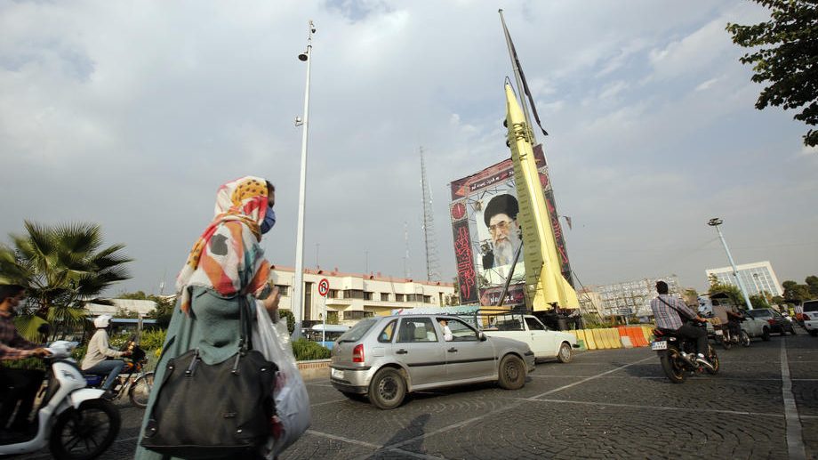 Defence equipmnet on display in Tehran