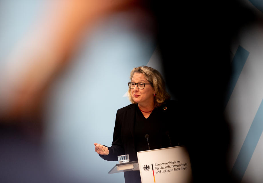 German environment minister on BGE interim report of sub-areas for nuclear repository
