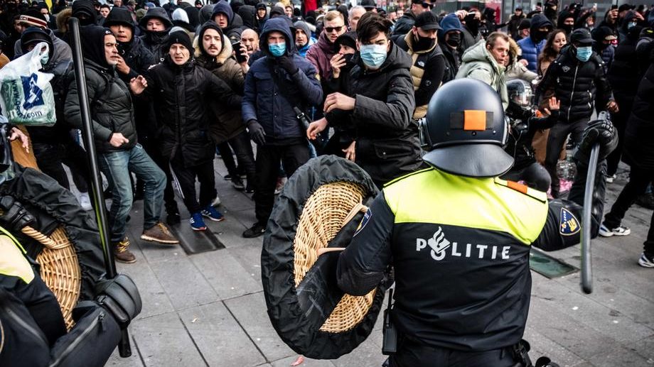 Dozens of arrests in troubled city center Eindhoven