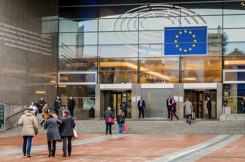 EU-Parlament billigt Bericht über Serbiens EU-Integrationsfortschritte