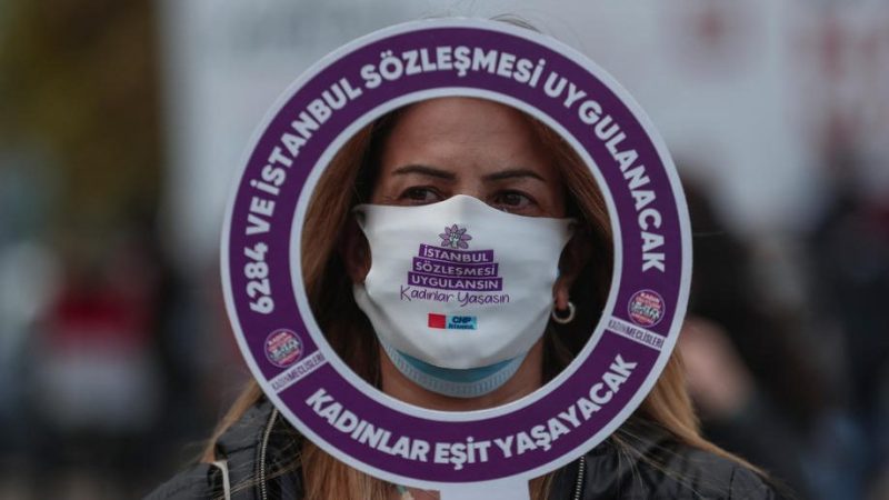 Frauenmorde in der Türkei: Verschleiert als Suizid