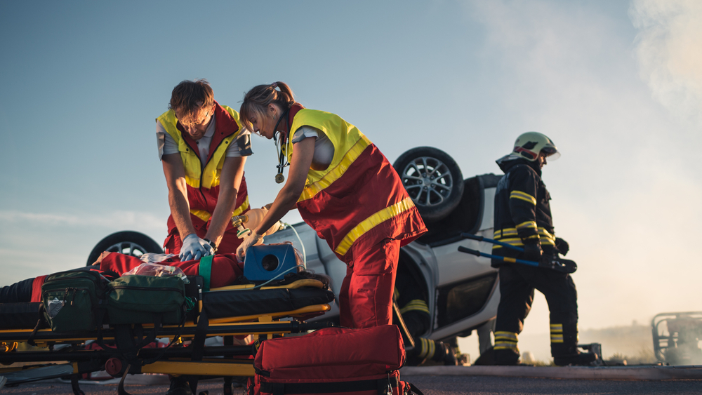 On,The,Car,Crash,Traffic,Accident,Scene:,Paramedics,Saving,Life