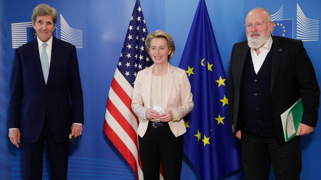 epa09063934 (L-R) US Special Presidential Envoy for Climate John Kerry, European Commission President Ursula von der Leyen and European Commission vice-president in charge for European green deal Frans Timmermans after a meeting in Brussels, Belgium, 09 March 2021.  EPA-EFE/OLIVIER HOSLET / POOL