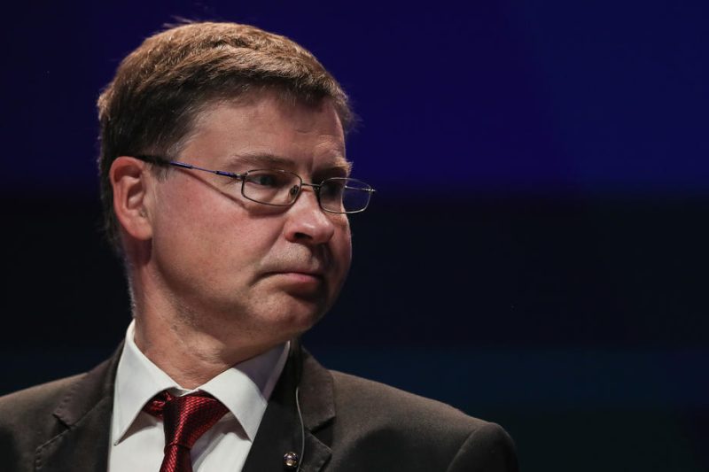 Kommissar Dombrovskis mit den nationalen Recovery-Plänen "recht zufrieden"