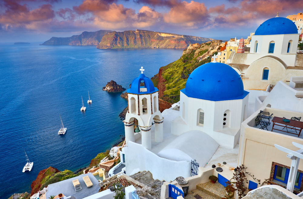 Fira,Town,On,Santorini,Island,,Greece.,Incredibly,Romantic,Sunrise,On