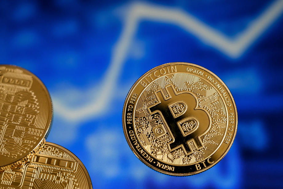Cryptocurrencies Hype: Bitcoin exceeded the mark of 50,000 dollars