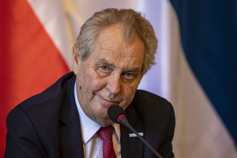 Tschechischer Präsident Zeman bezeichnet Transgender-Menschen als "ekelhaft"