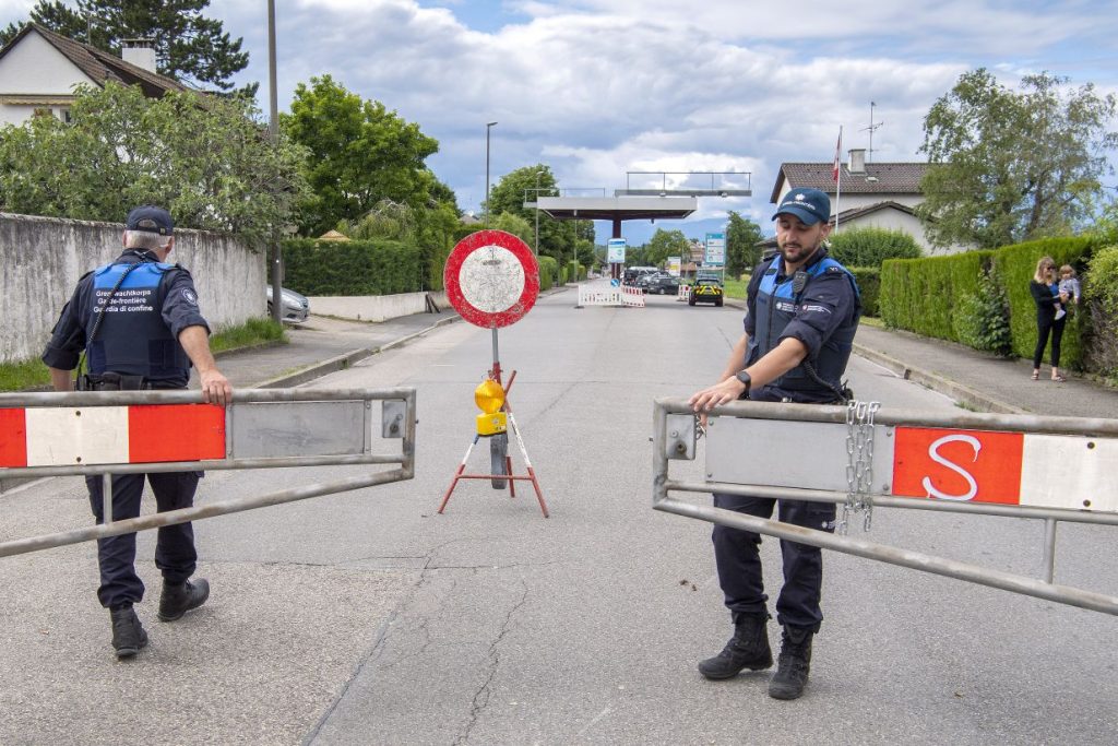 Switzerland reopens borders