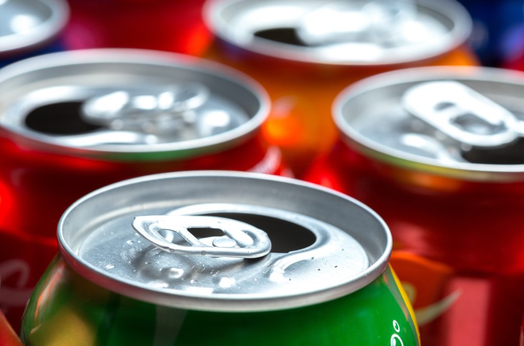 Colorful,Aluminum,Cans,Isolated,On,White,Background