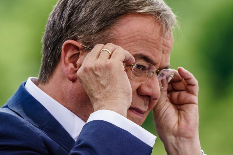 Als es um Angela Merkel geht, fällt Laschet nichts ein