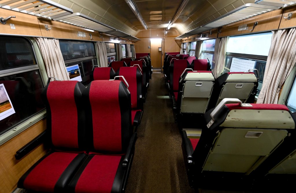 Restoration of famous express rail train VT 18.16 Vindobona