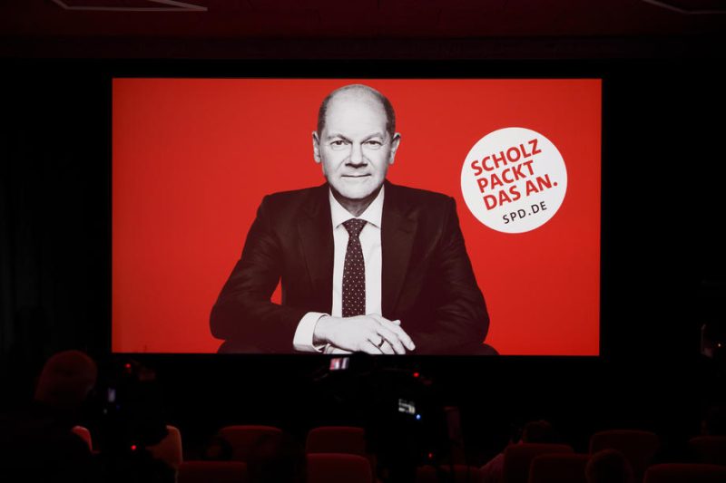 Plötzlich rüttelt Scholz am Zaun des Kanzleramts