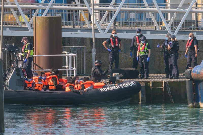 Spannungen mit Frankreich wegen Kanalüberquerung wachsen