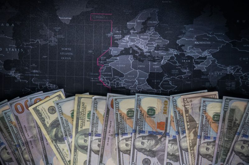Pandora Papers: EU-Gesetzgeber fordern Finanzminister zum Handeln auf