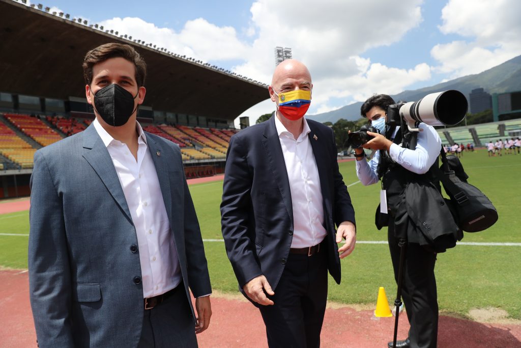 Gianni Infantino tours Central University Olympic Stadium of Venezuela