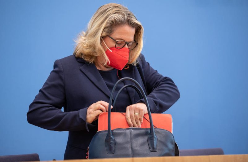 Umweltministerin Schulze wendet sich in Atomdebatte gegen EU-Partner