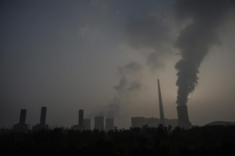 Bericht: Weltweite CO2-Emissionen 2021 wieder annähernd auf Vor-Pandemie-Niveau