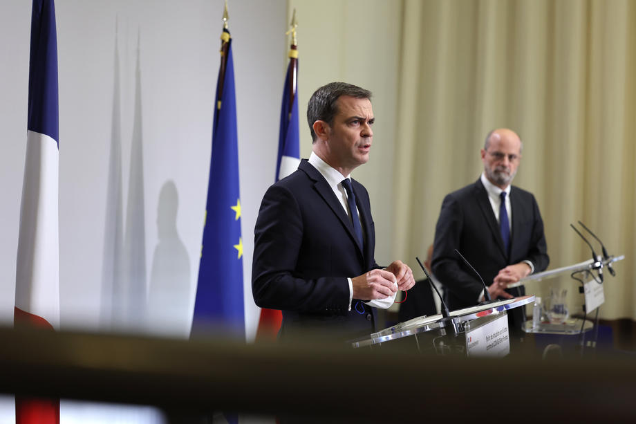 Government presser on Covid-19 pandemic, in Paris