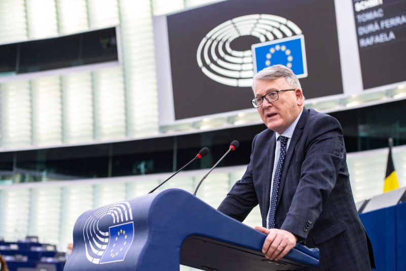 EU-Parlament will besseren Arbeitsschutz vor krebserregenden Chemikalien