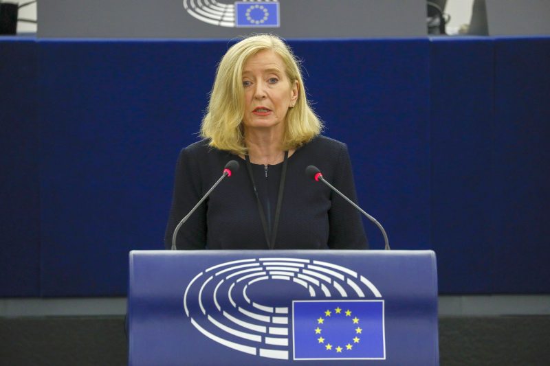 Bürgerbeauftrage wirft EU-Kommission mangelnde Transparenz zu Pfizer-SMS vor