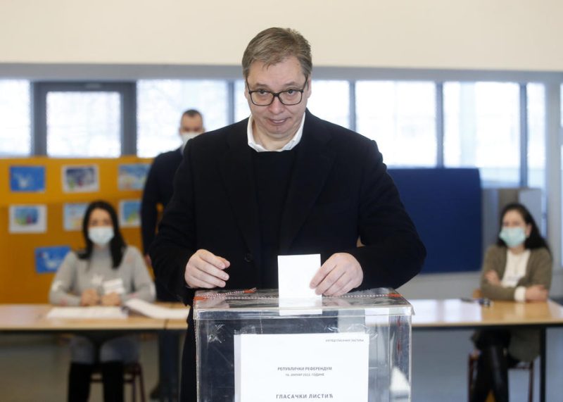 Serbiens Präsident Vučić wird versuchter Wahlbetrug vorgeworfen