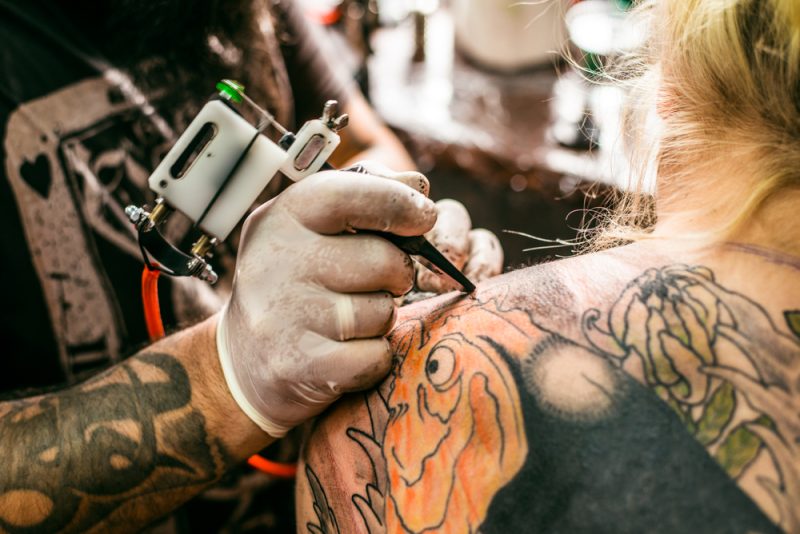 Bestimmte Tattoofarben seit Dienstag in der EU verboten