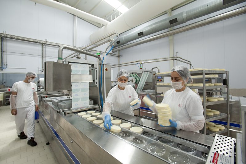 Kritische Infrastruktur: Lebensmittelindustrie fordert flexible Arbeitszeitregeln