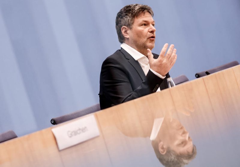 Habeck will Arbeitskräftemangel durch Einwanderung verhindern
