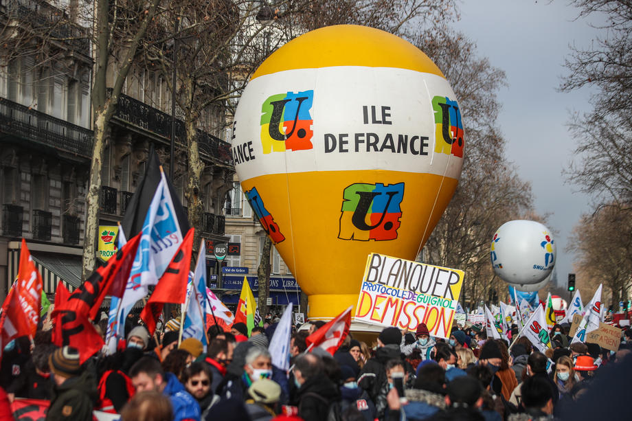 French teachers unions call for strike over Covid-19 regulations